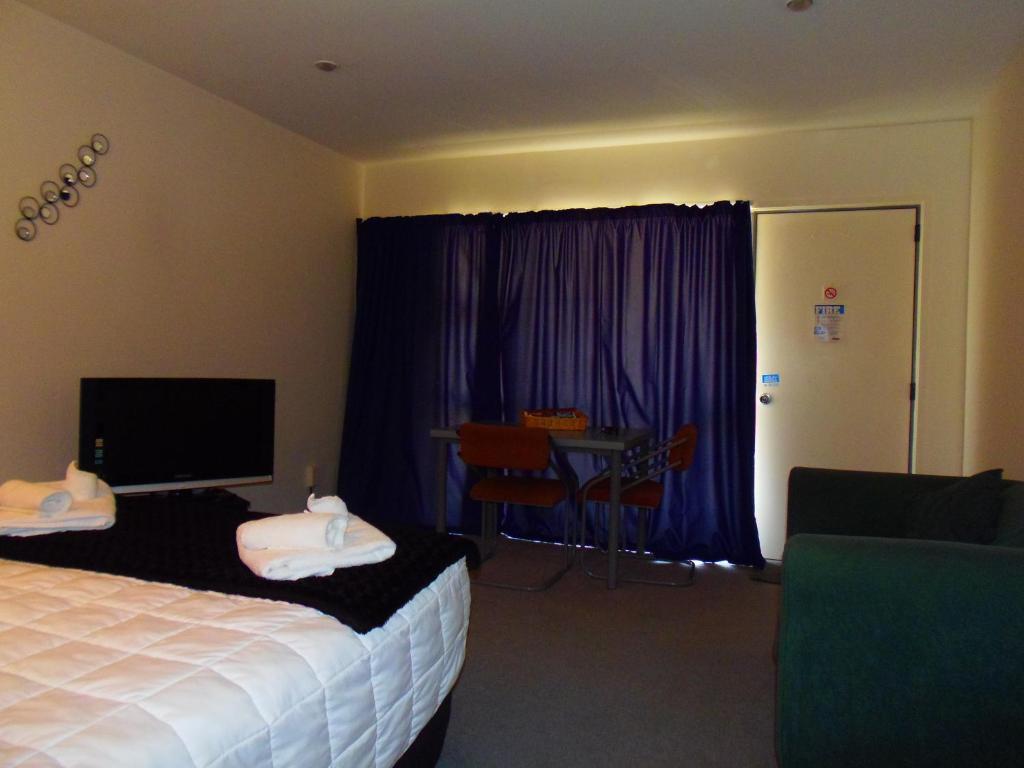 Kapiti Lindale Motel And Conference Centre Paraparaumu Room photo